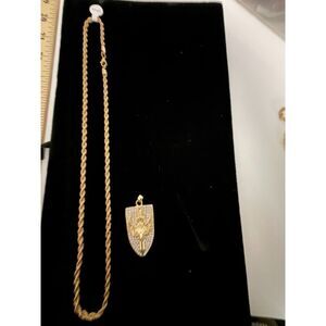 NEW 24" gold tone chain with lobster clasp and pendant